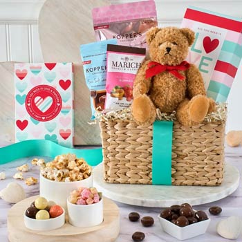 Valentine Sweetheart Gift Basket